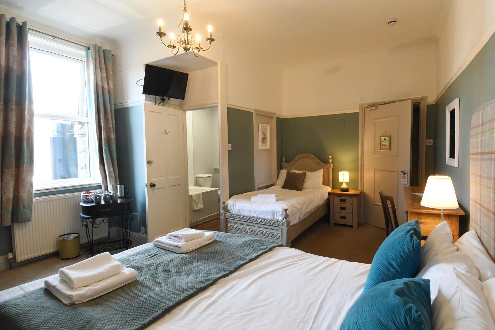 Hotel The At Cheltenham Parade